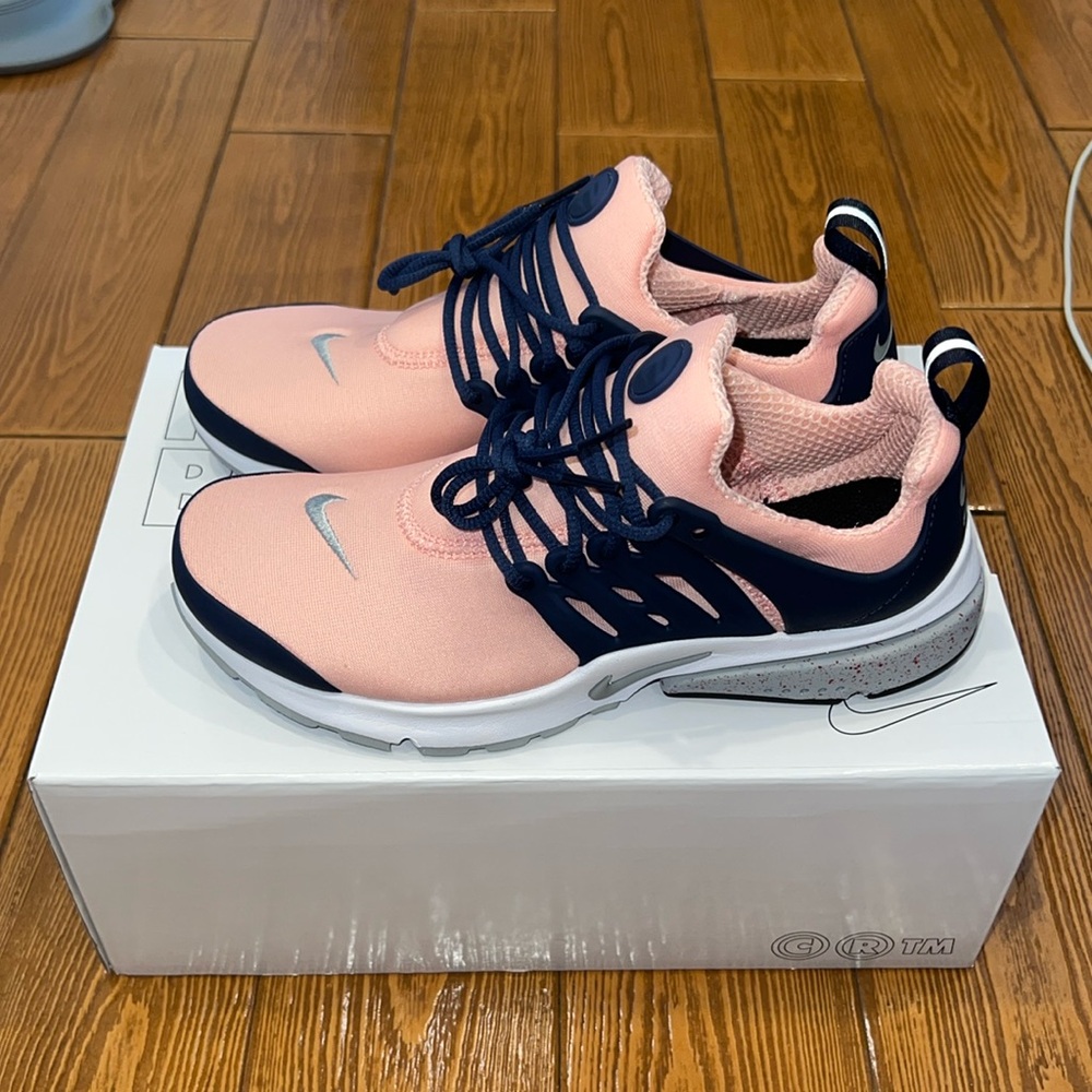 NWT Nike ID Running Shoes